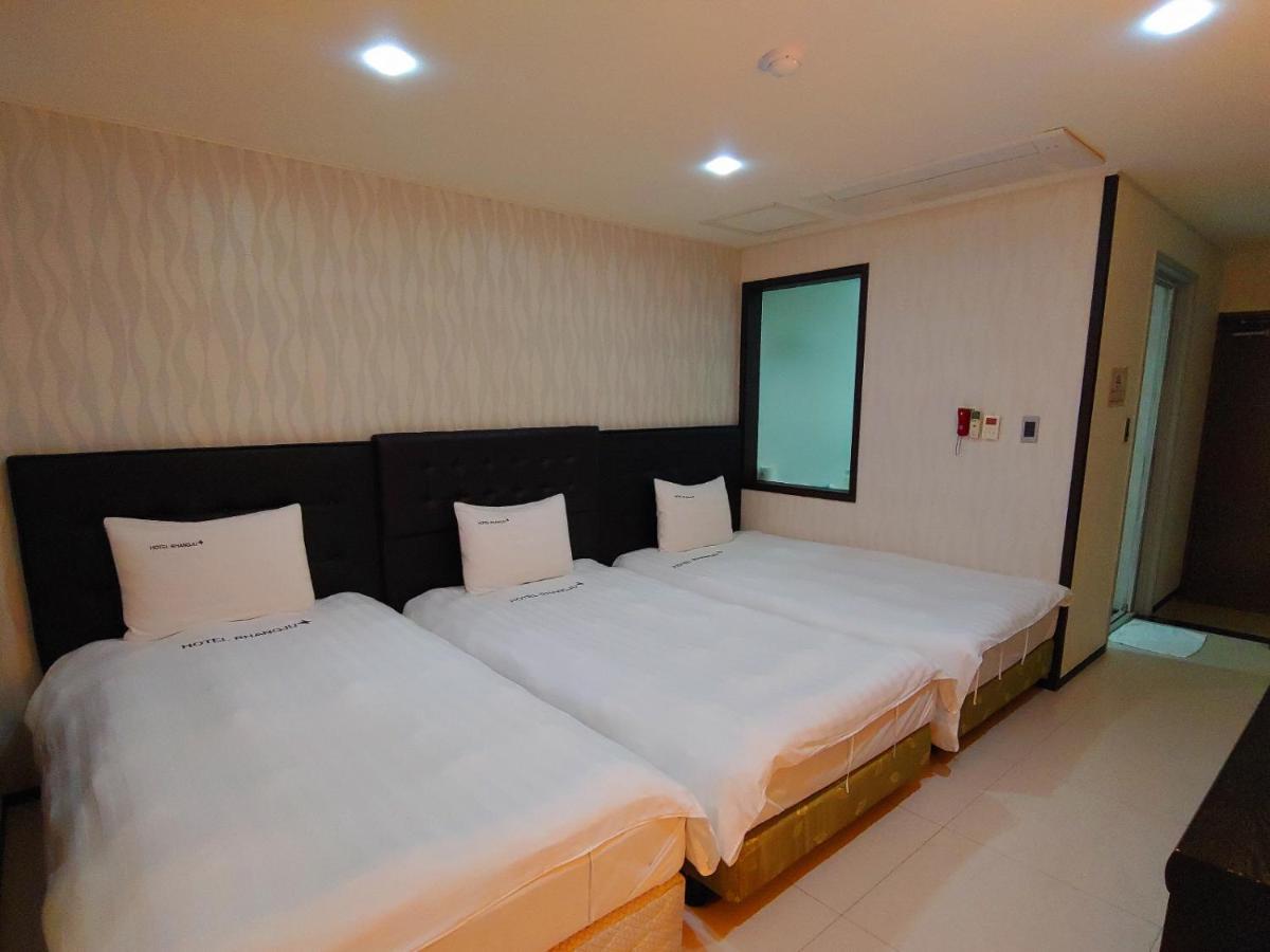 Hotel Rhangju Σεογκουίπο Εξωτερικό φωτογραφία