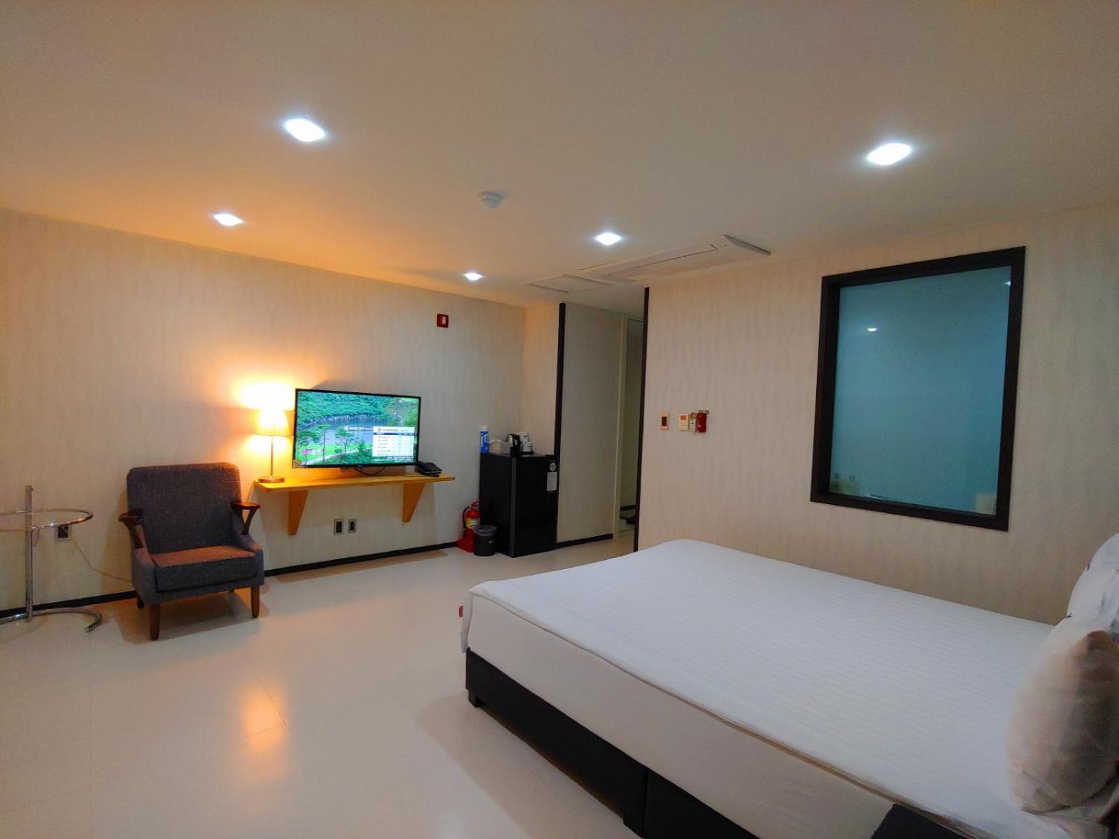 Hotel Rhangju Σεογκουίπο Εξωτερικό φωτογραφία