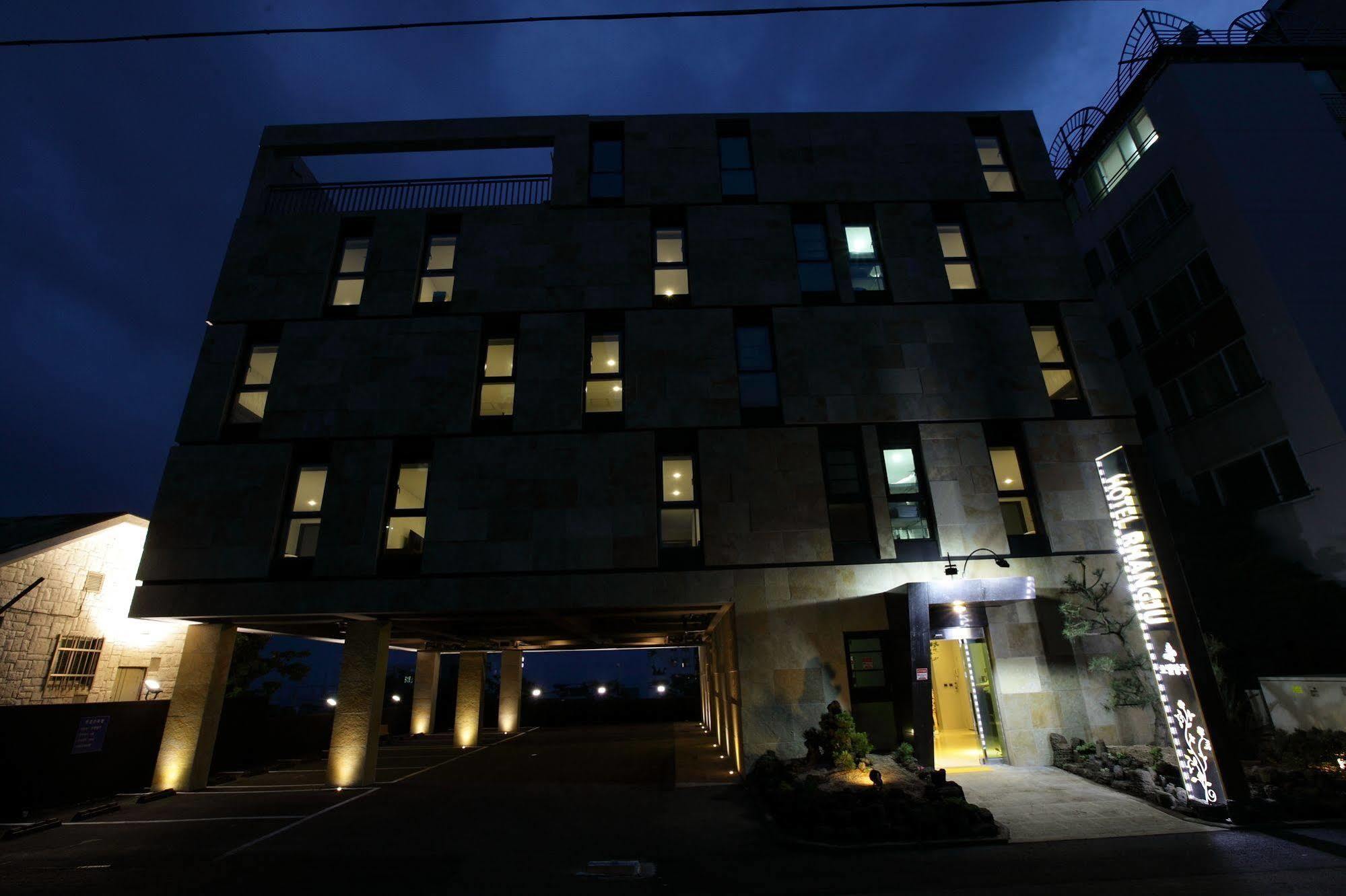 Hotel Rhangju Σεογκουίπο Εξωτερικό φωτογραφία