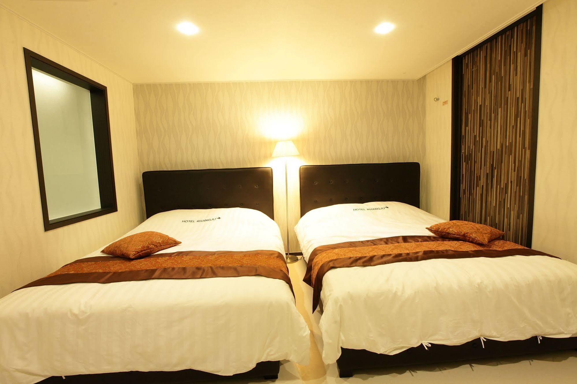 Hotel Rhangju Σεογκουίπο Εξωτερικό φωτογραφία